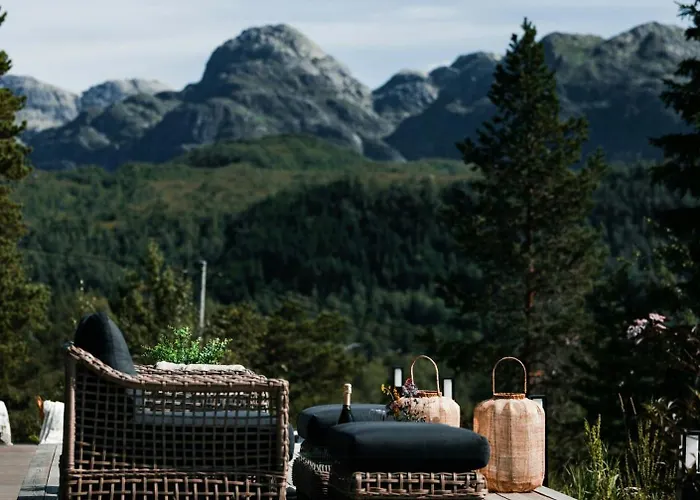 Architect-designed Near Hardangerfjord Semesterbostad Garnes